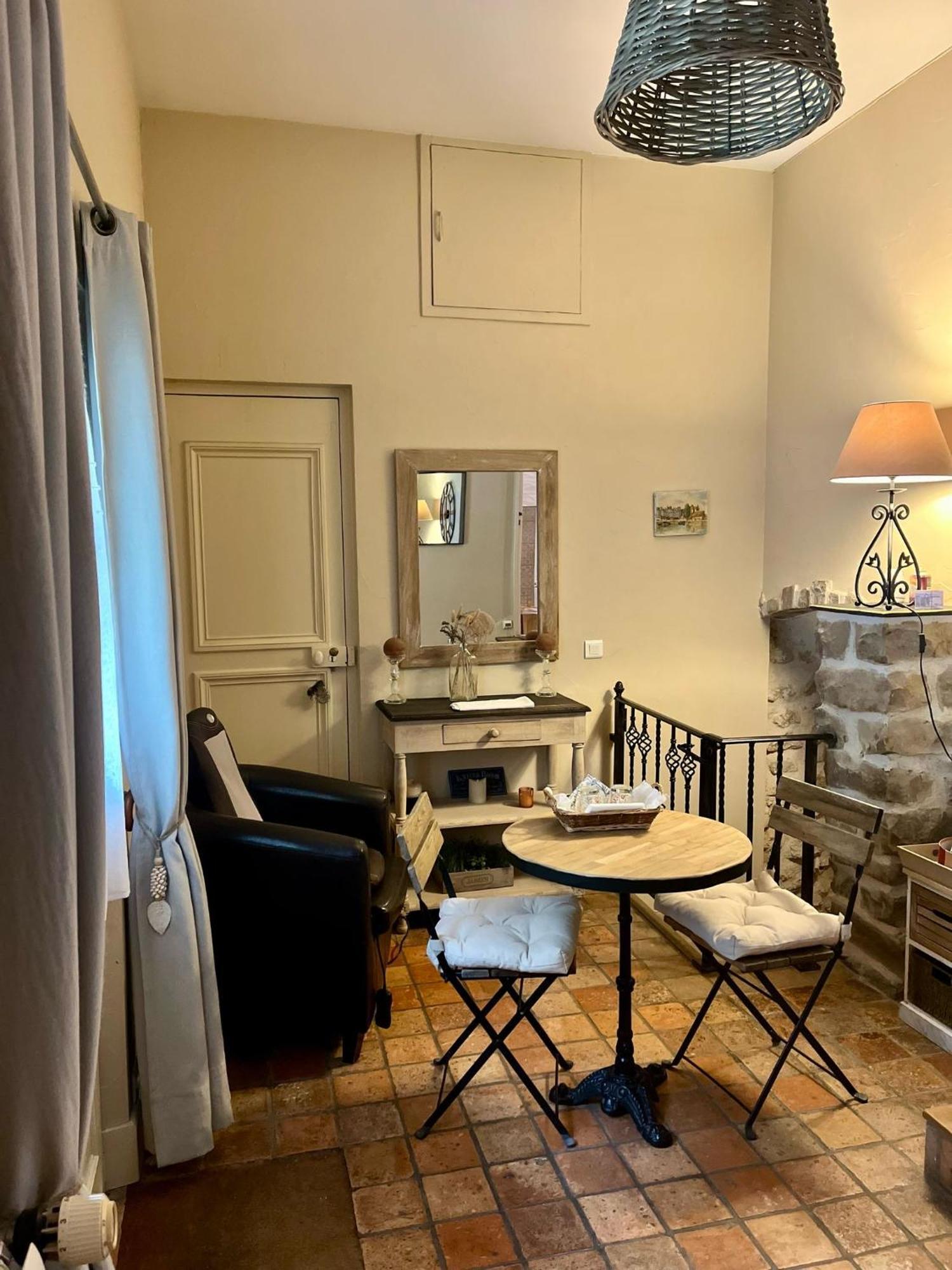 Suite Dans Longere Villabe Eksteriør billede